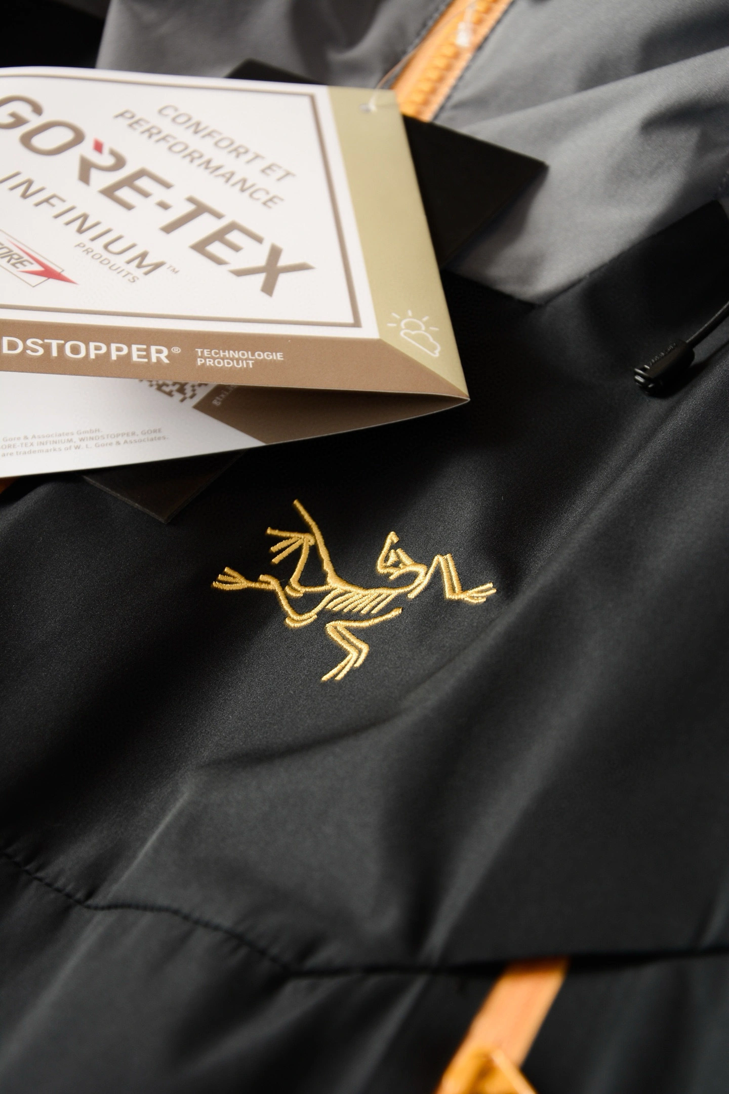 wg.luxury- 1r3t5ryx embroidery padded jacket 3colour item:E-F020H2705-3